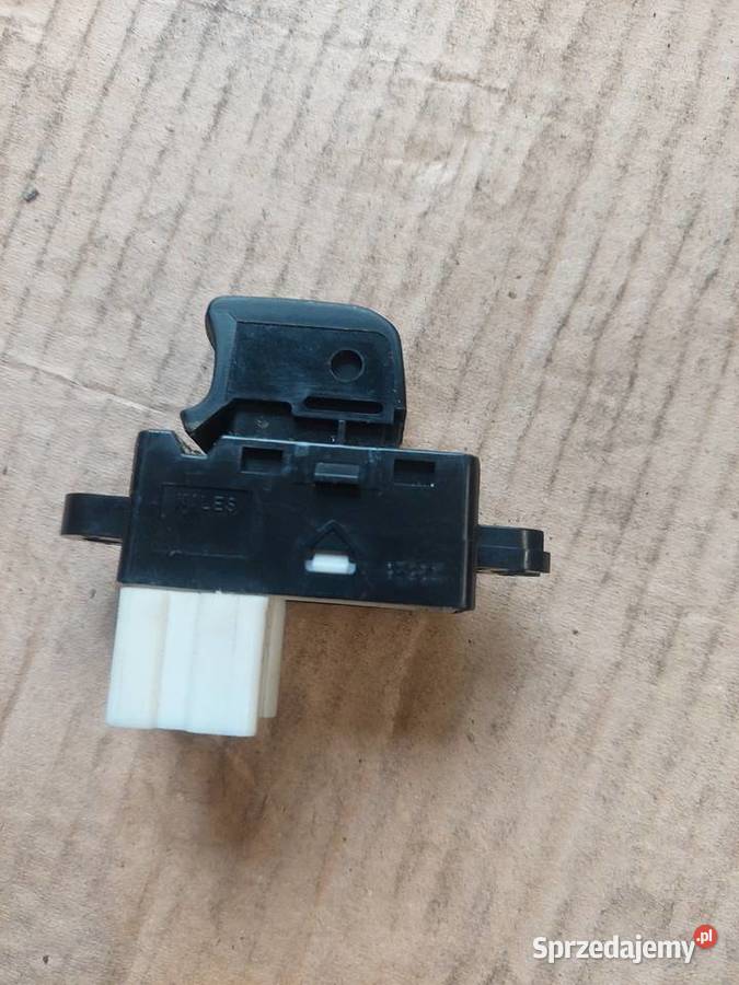 Wlacznik Szyby Lewy Przod Nissan Micra K12 osobowe Kłobuck