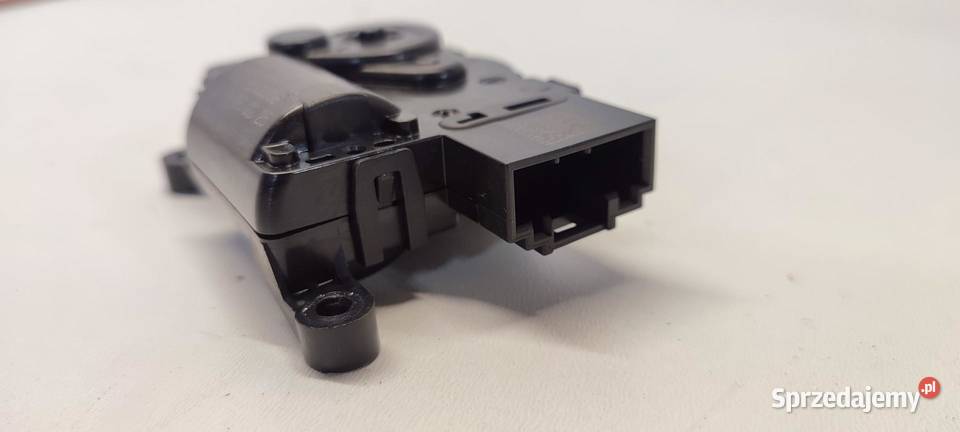 VW TAYRON SILNICZEK NAGRZEWNICY 5WA907511C