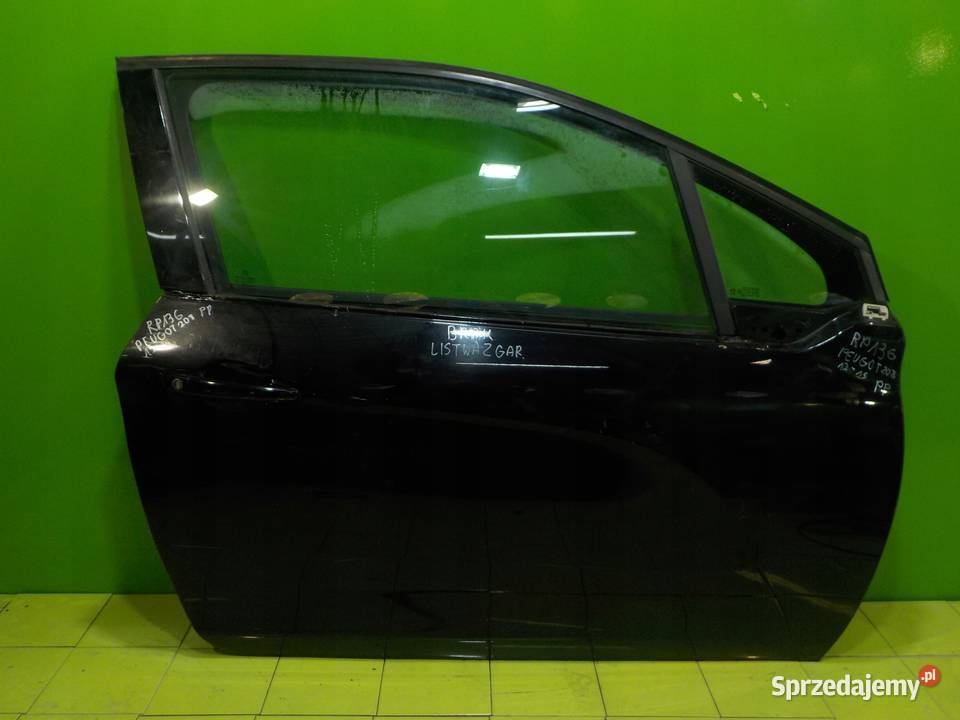 PEUGEOT 208 16 EHDI 13r drzwi prawe przod mazowieckie Suków