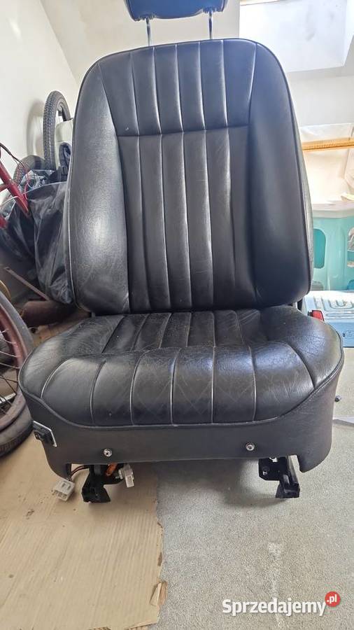 Jaguar XJ40 XJ12 XJ6 fotele kanapa czarne Wyposażenie wnętrza Słupca