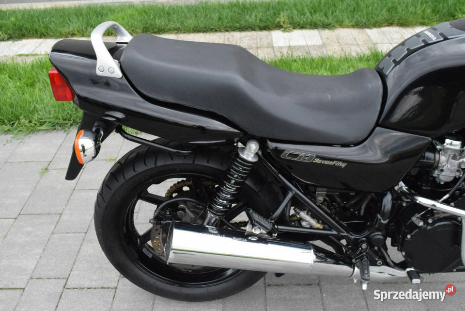 Honda CB Seven Fifty ładny stan dok na z DE elektryczny starter Śrem sprzedam