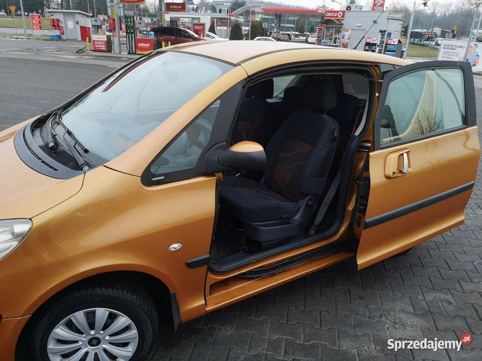 Peugeot 1007 14 z gazem serwisowany zadbany 1398cm3 Jaworzno sprzedam