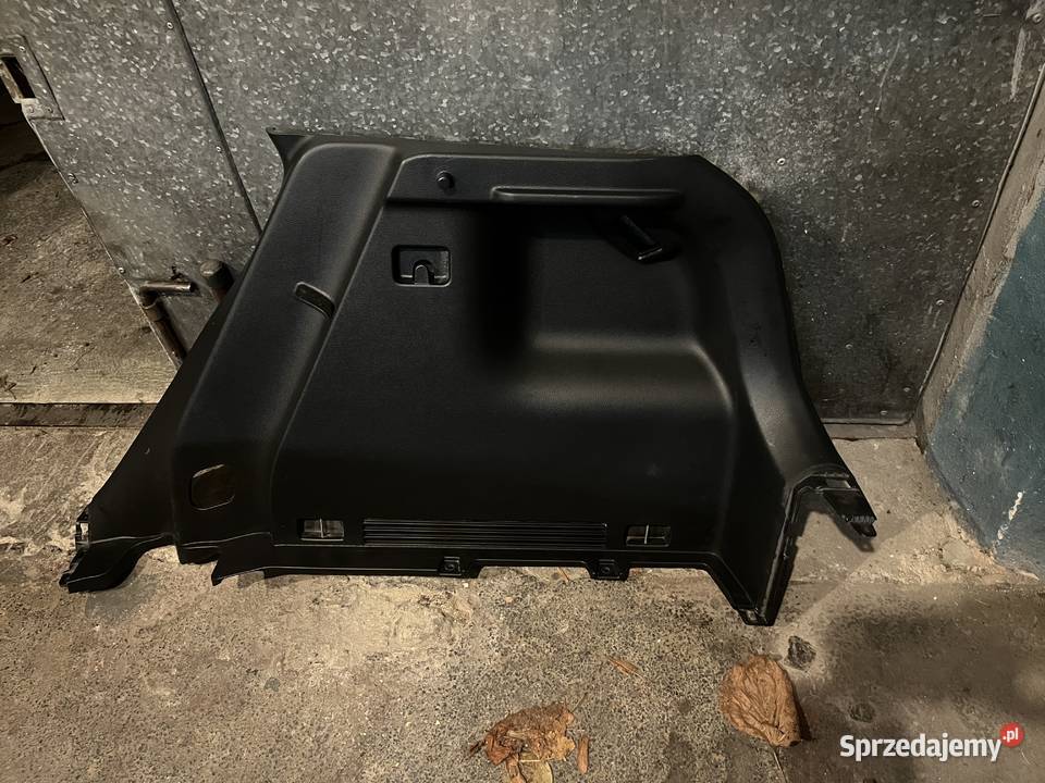 Kia Stonic boczek bagażnika prawy Oświęcim