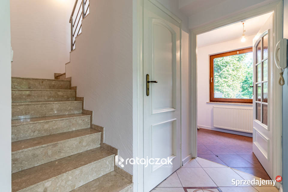 Dom wolnostojący Luzino 275m2 1147m2 sprzedam