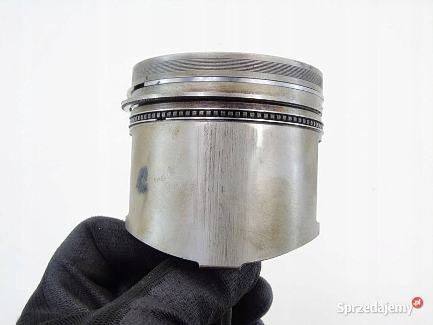 TŁOK KORBOWÓD 7926 AUDI 100 C2 C3 19 B 10V AVANT osobowe