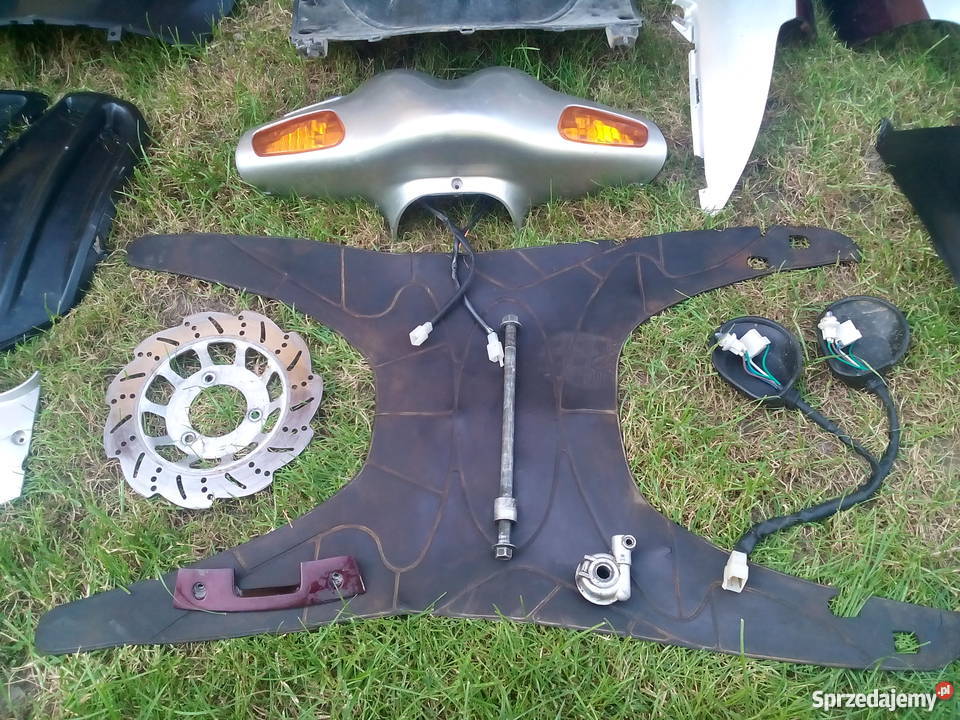 Plastiki części skuter zipp i inne Bulowice