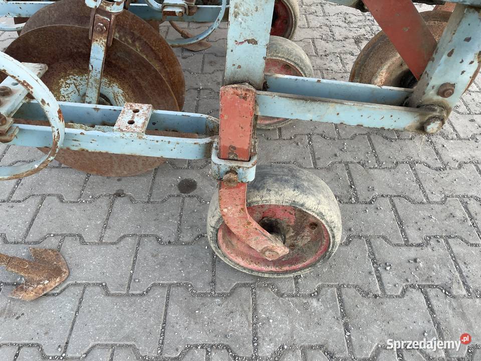 Pielnik opyłacz wielorak UGERLUSE 6 rzędowy Kruszwica