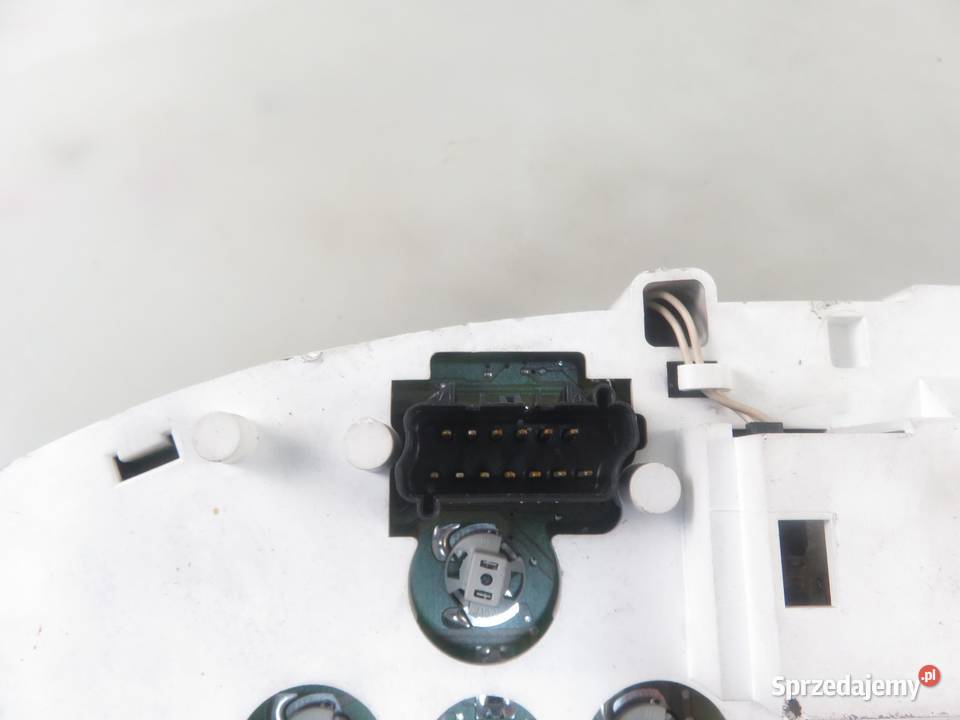 LICZNIK CHRYSLER VOYAGER IV 25 CRD TN1575107250