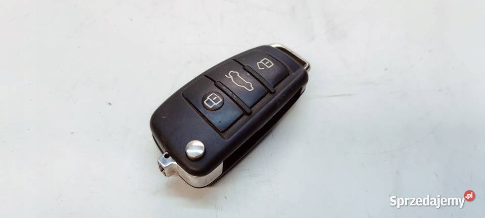 KLUCZYK PILOT SCYZORYK AUDI A3 8V 8V0837220D Przystajń