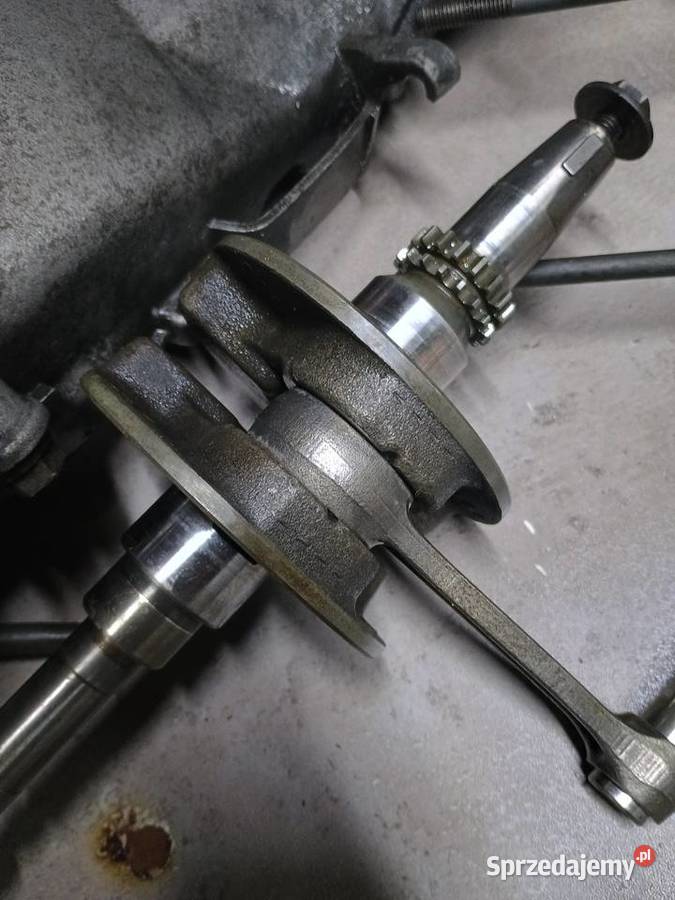 Aprilia Leonardo 125150 silnik rotax wał kartery