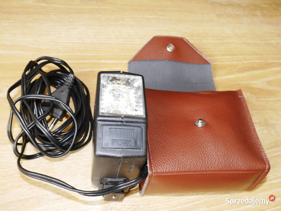 Lampa błyskowa i przetwornica kpl Rumia