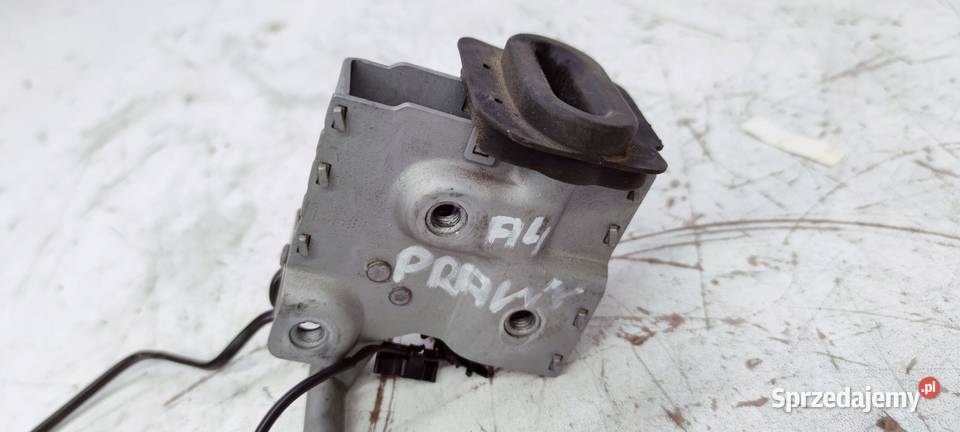 ZAMEK RYGIEL DACHU PRAWY AUDI A4 B6 B7 CABRIO Pozostałe Przystajń