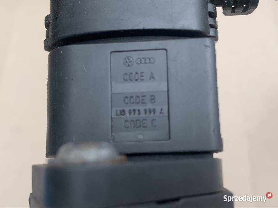1J0973999 przepływomierz volkswagen passat b6 osobowe Szczecin