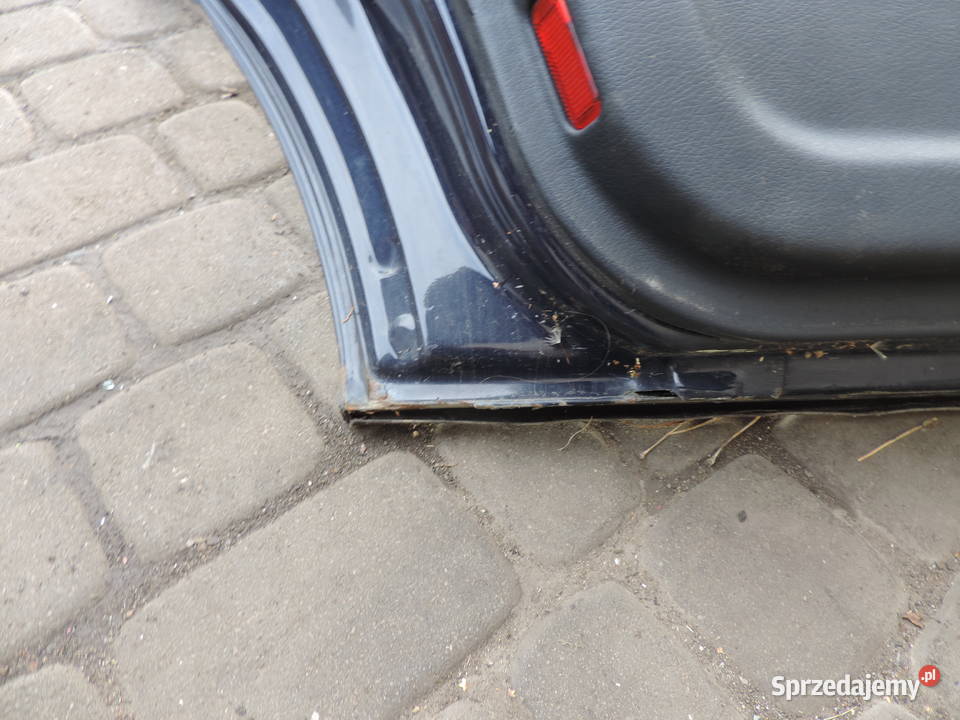 AUDI A4 B5 FL KOMBI DRZWI LEWE TYLNE LY5K osobowe małopolskie Nowy Sącz