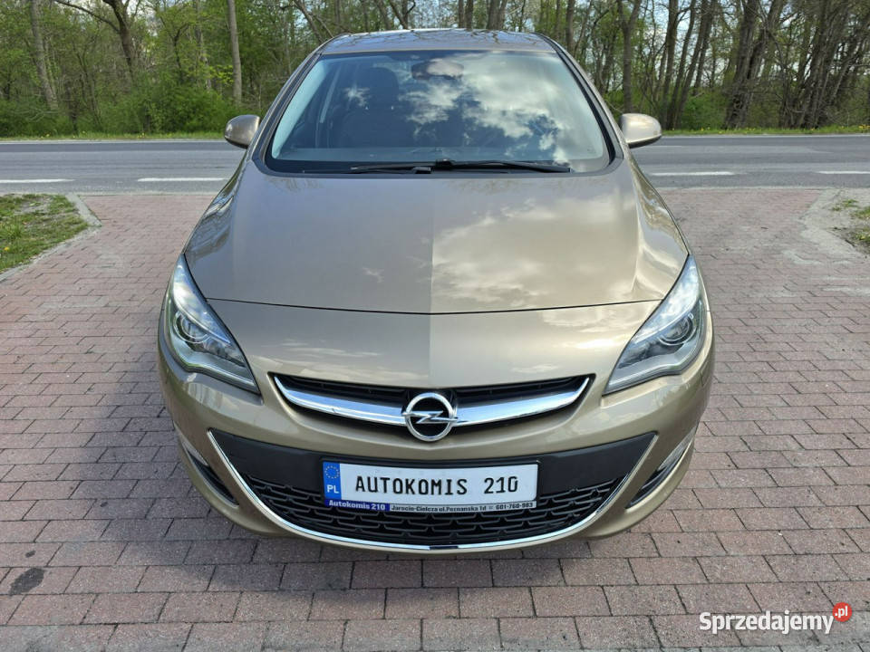 Opel Astra Opel Astra Sedan 14 benzynka w manualna Cielcza