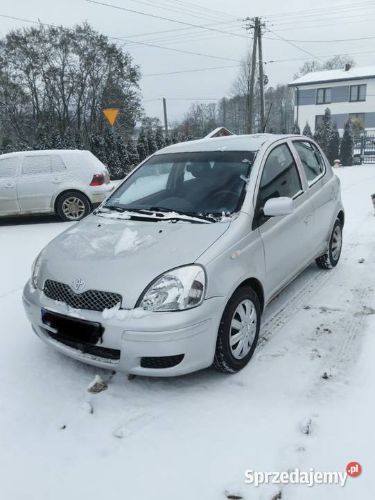 Toyota Yaris 13VVTI wielofunkcyjna kierownica Łopuszno