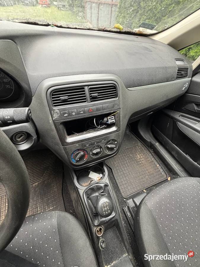 syndyk sprzeda samochód osobowy FIAT PUNTO mazowieckie Warszawa