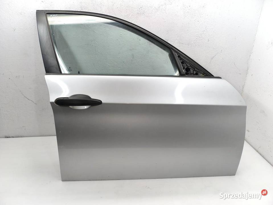 DRZWI PRAWY PRZÓD TITANSILBER BMW E90 E91 osobowe wielkopolskie