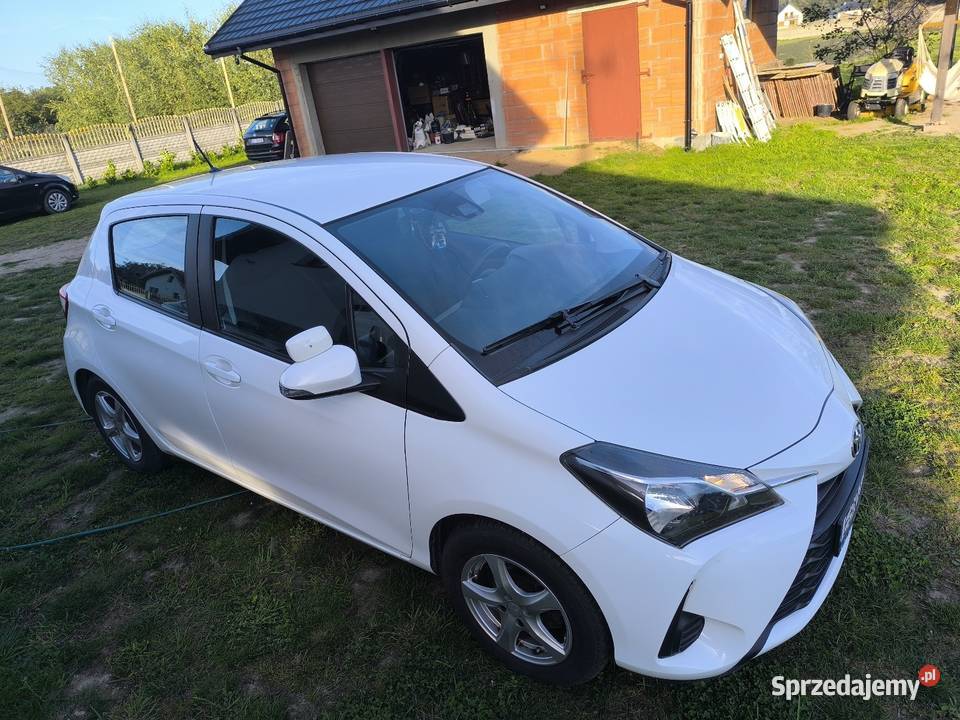 Toyota Yaris z LPG BRC 10 łódzkie Rogów