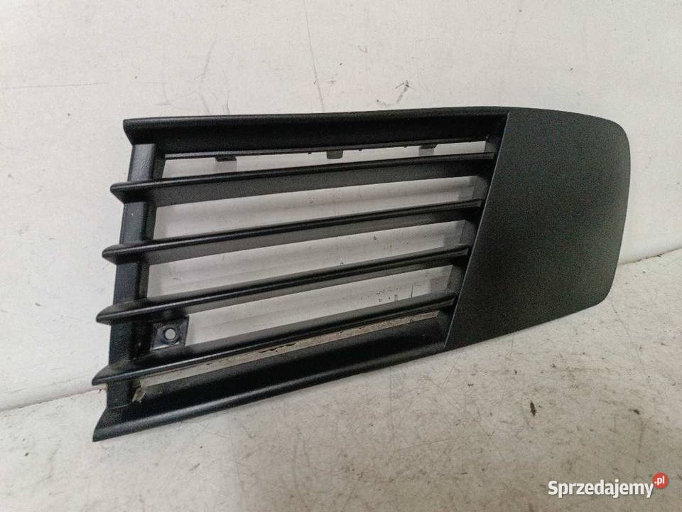 KRATKA ZDERZAKA HALOGENU LEWA SEAT CORDOBA