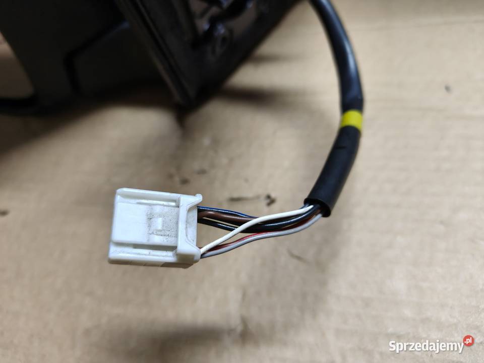 Auris 2 lusterko lewe Buczek