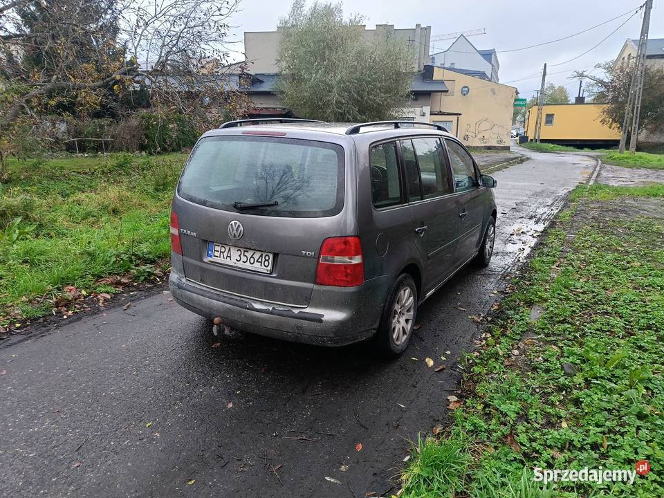 Touran 7 osób 20tdi 2000cm3 Radomsko