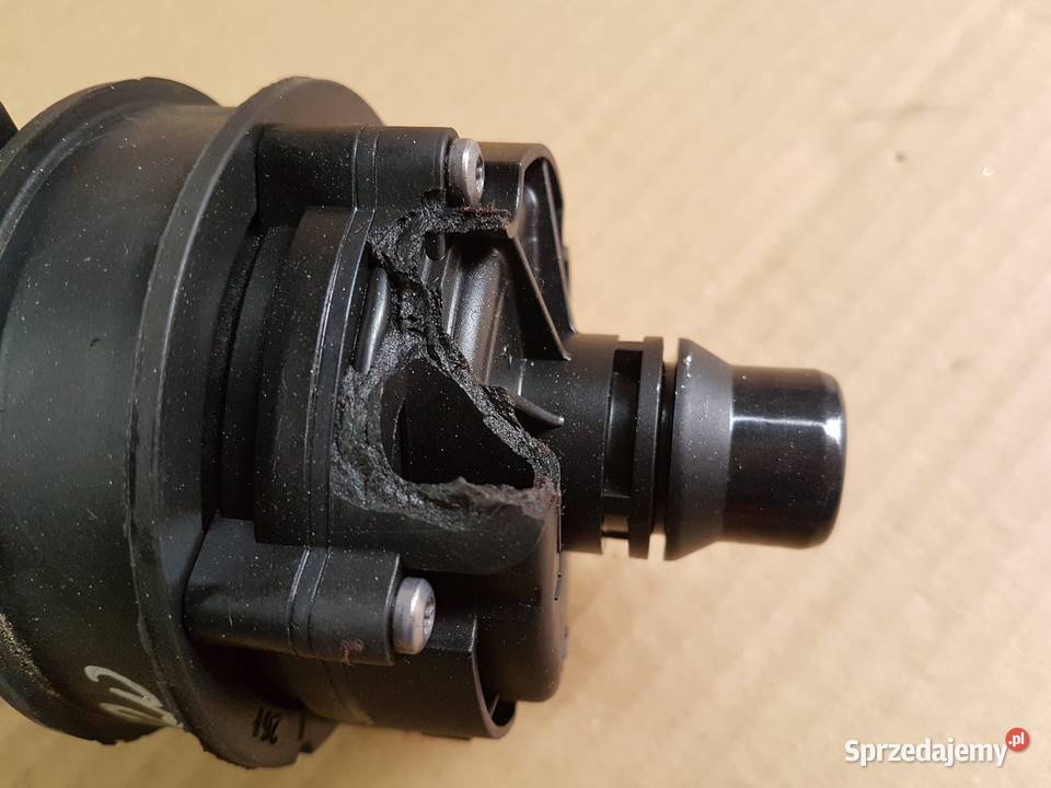 BMW 1 120 F20 f21 LIFT pompa elektryczna wody Legnica