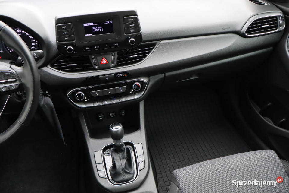 Hyundai i30 10 TGDI szary sprzedam