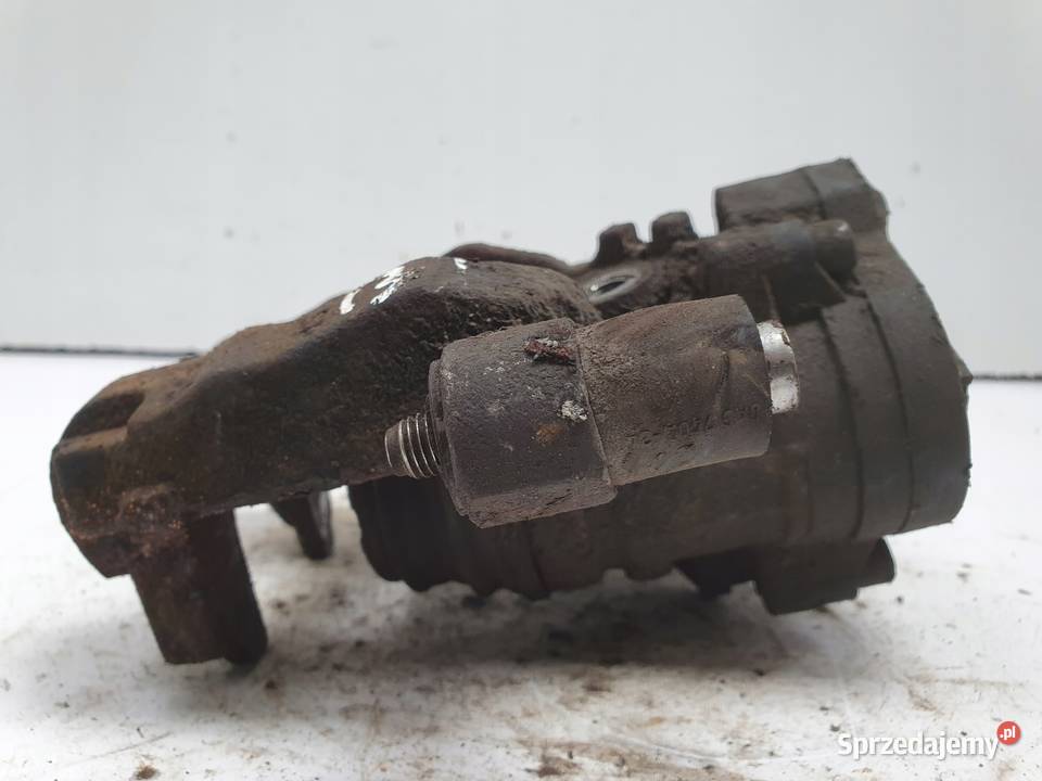 VW Passat B8 TYLNY ZACISK HAMULCOWY prawy tył osobowe lubelskie