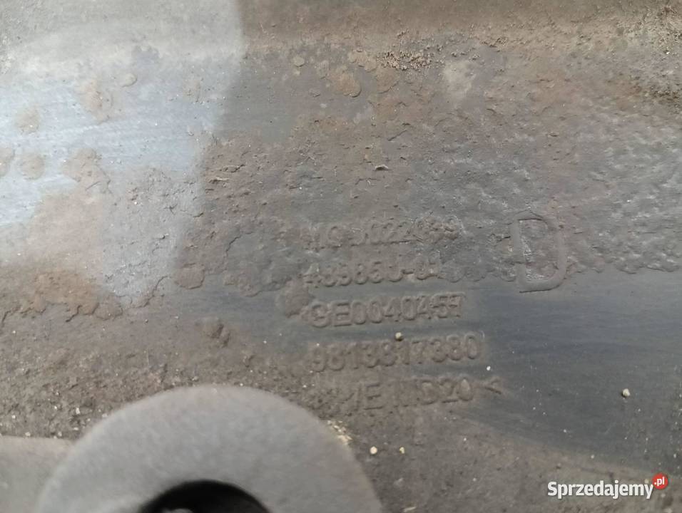 LISTWA PROGOWA PRAWA OSŁONA NAKŁADKA 9813817380