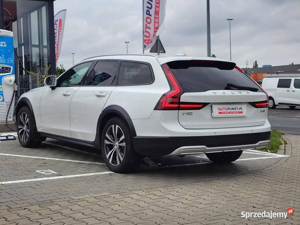 Volvo V90 Cross Country 2022r B4 AWD 197 FV23 Pozostałe Poznań sprzedam