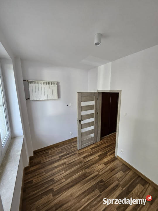 2 pokoje w zadbanej kamienicy Stare Bielany Warszawa