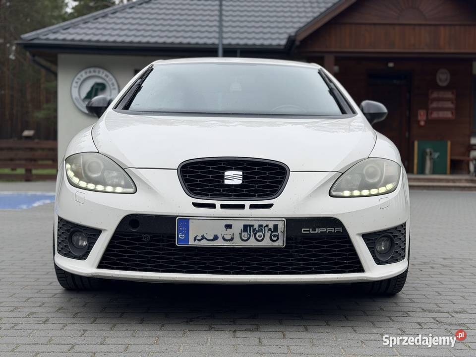 Seat Leon CUPRA 20 benzyna 240 2009r lift 18 Kadzidło