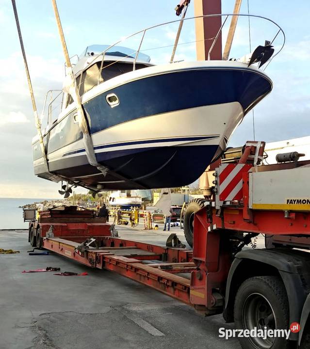 Transport jachtów i łodzi na naczepie