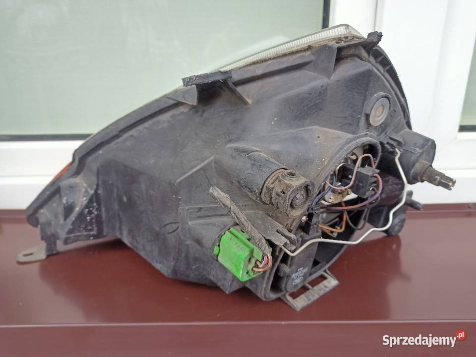 Ford Ka 1 I lampa przednia prawa reflektor przód osobowe sprzedam