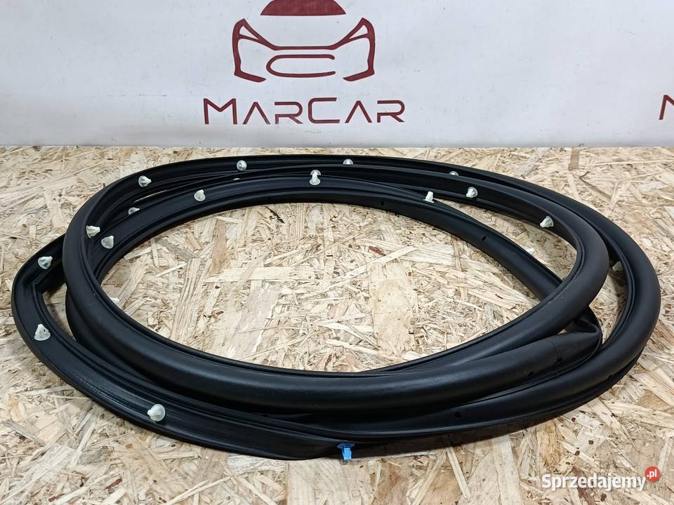 FORD KUGA ESCAPE 20 USZCZELKA DRZWI PRAWY PRZÓD Nadkola