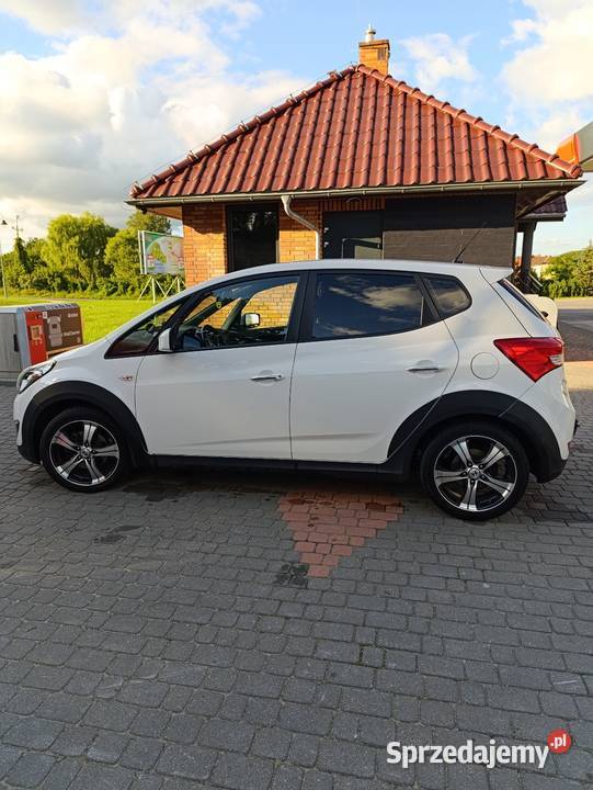 Sprzedam Hyundai Ix20 limitowanej edycji Cross 116KM Polanów sprzedam