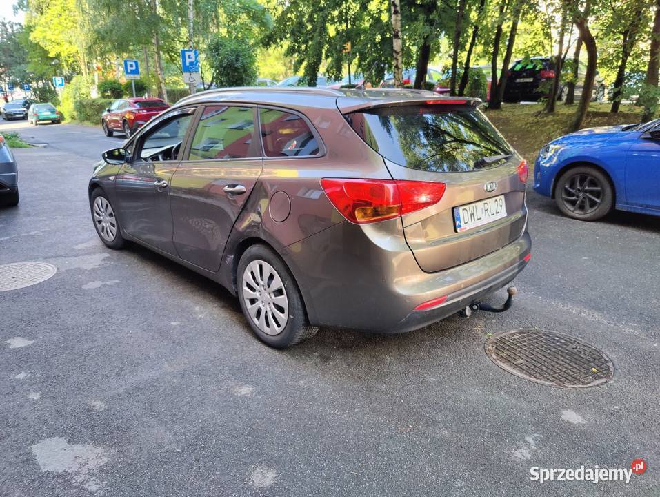 Kia Ceed 2014 14 CRDi 90 Hak Bezwypadkowa Bez ASR (kontrola trakcji) Wałbrzych