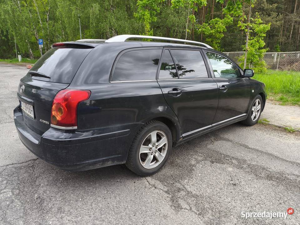 Czarna Toyota Avensis 18 benzyna 2004r kombi lubuskie Zielona Góra