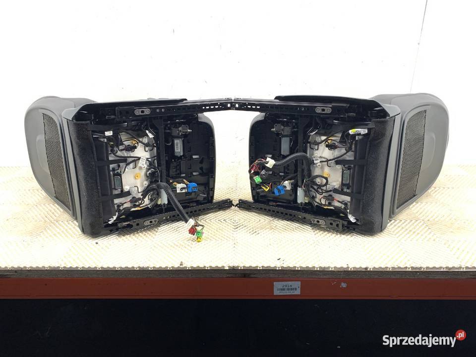 FOTELE KANAPA BOCZKI KOMPLET AUDI Q7 4M SUV osobowe