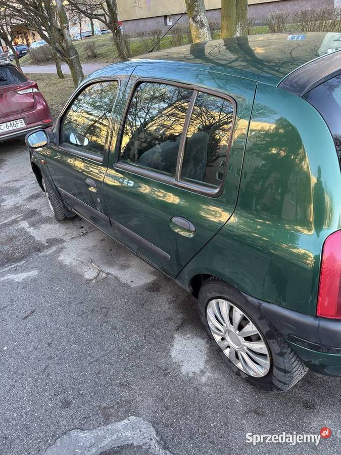 Renault Clio 2 16 benzyna 1999 Częstochowa sprzedam