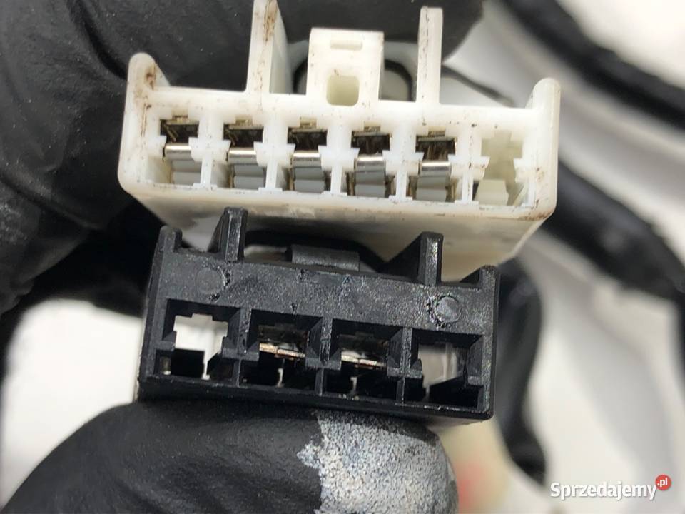 WIĄZKA DRZWI TYŁ PRAWA MAZDA 2 DL DB5J67210A 15 osobowe