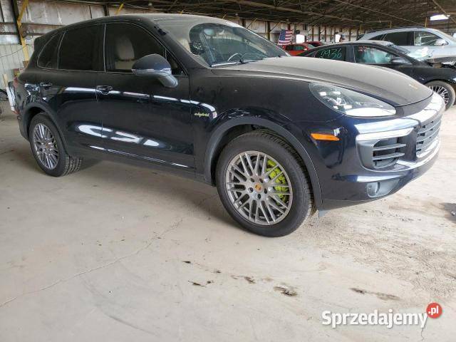 PORSCHE CAYENNE SE HYBRID produkcji 2015 z USA 416KM Warszawa