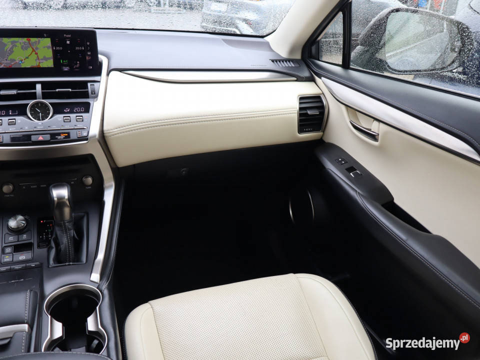 Lexus NX 300h gniazdo USB Katowice