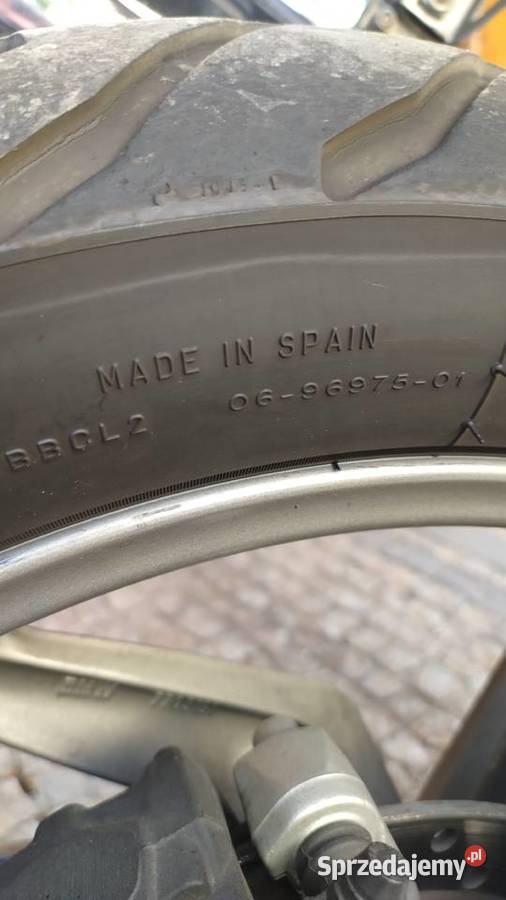 Sprzedam dwie opony motocyklowe Pozostałe Motoryzacja dolnośląskie Ścinawa