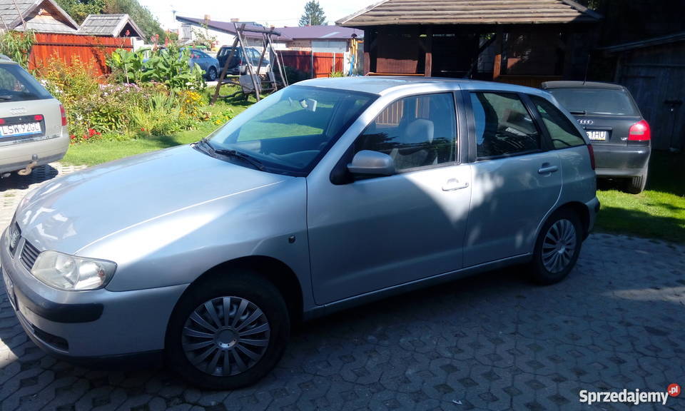 Seat Ibiza 2000r 14 16v BG 95KM Piaski sprzedam