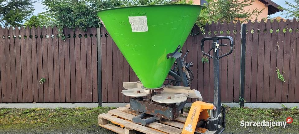 Rozsiewacz nieuszkodzony Kijaszkowo sprzedam