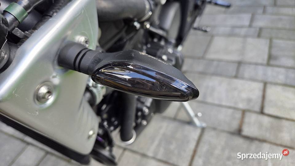 Triumph speed triple 1050 130 108Nm 55200km Pęcice sprzedam