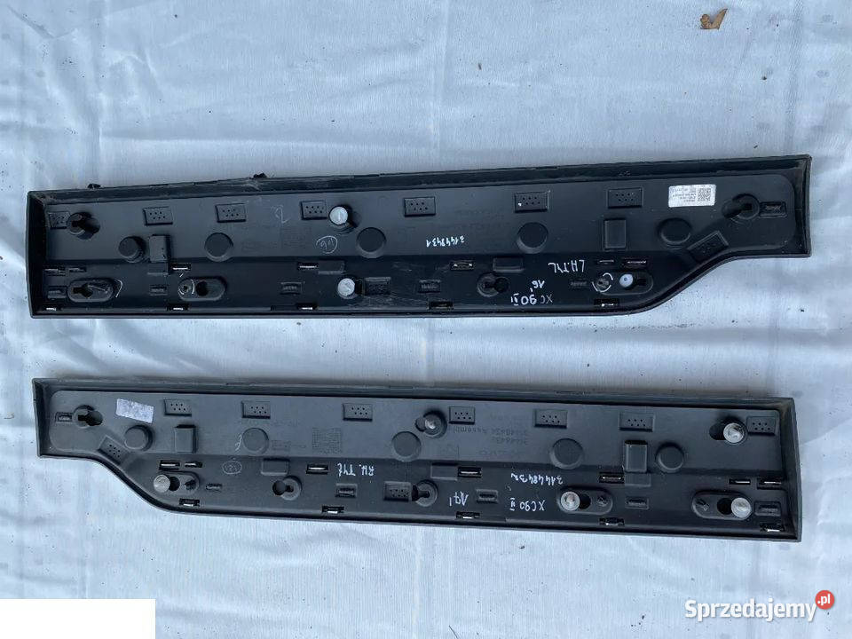 Volvo XC90 II listwa drzwi tylna prawa lewa