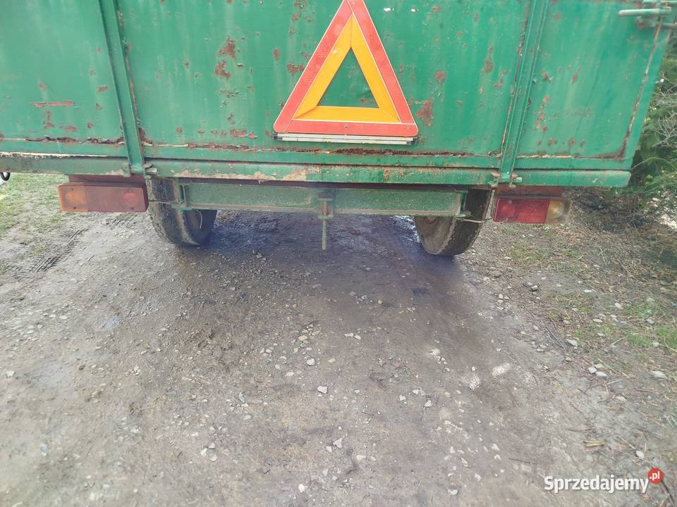 Przyczepa dwukołowa jednoosiowa nieuszkodzony Przyczepy rolnicze